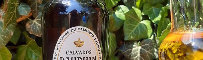 Calvados Dauphin etiketa