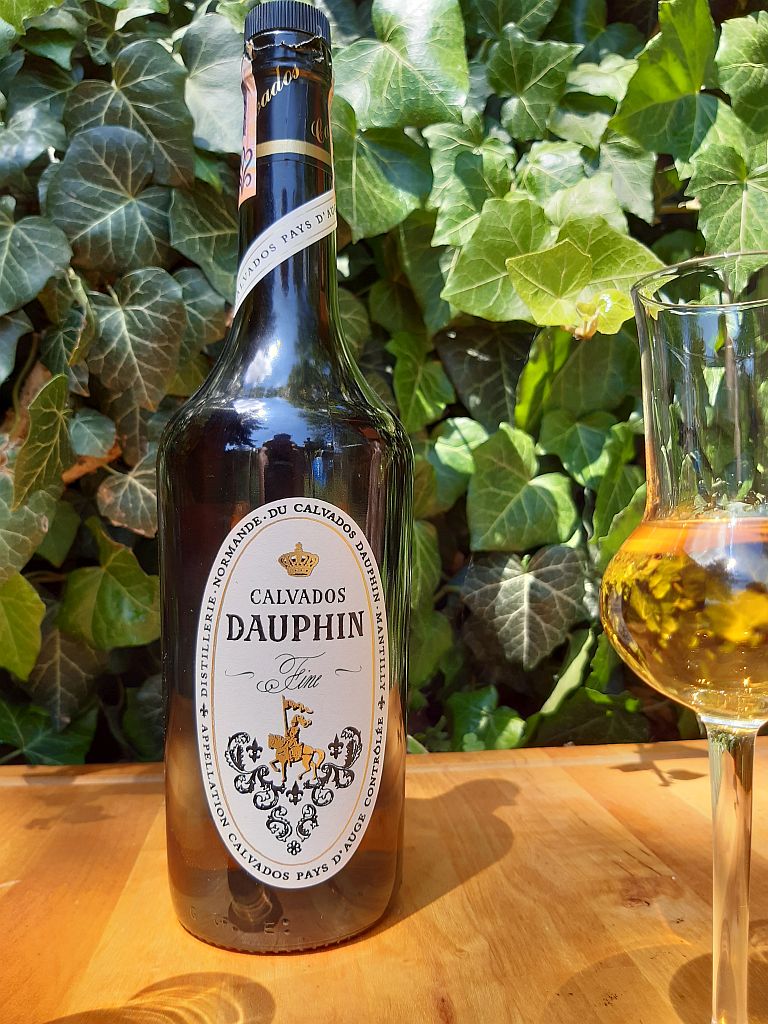Calvados Dauphin etiketa